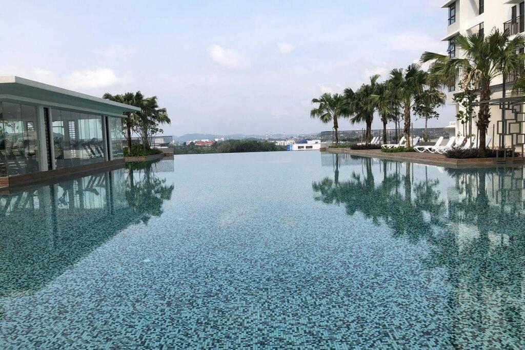 Homestaybaba Close To Ukm, Gmi, & More ! Каджанг Экстерьер фото